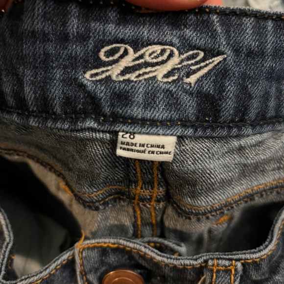 Forever 21 jean shorts - Picture 2 of 4